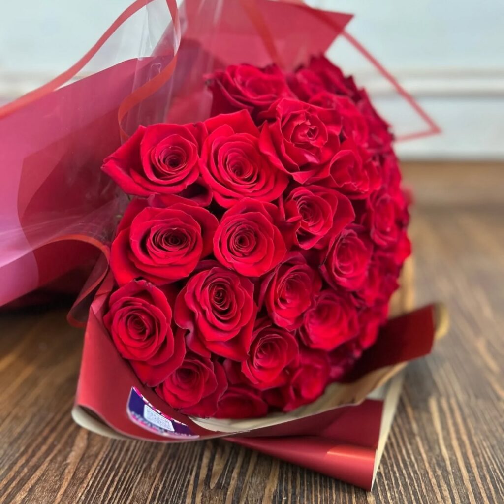 Instagram post from floreria_franpruzzo.cl. This post is in position 3.