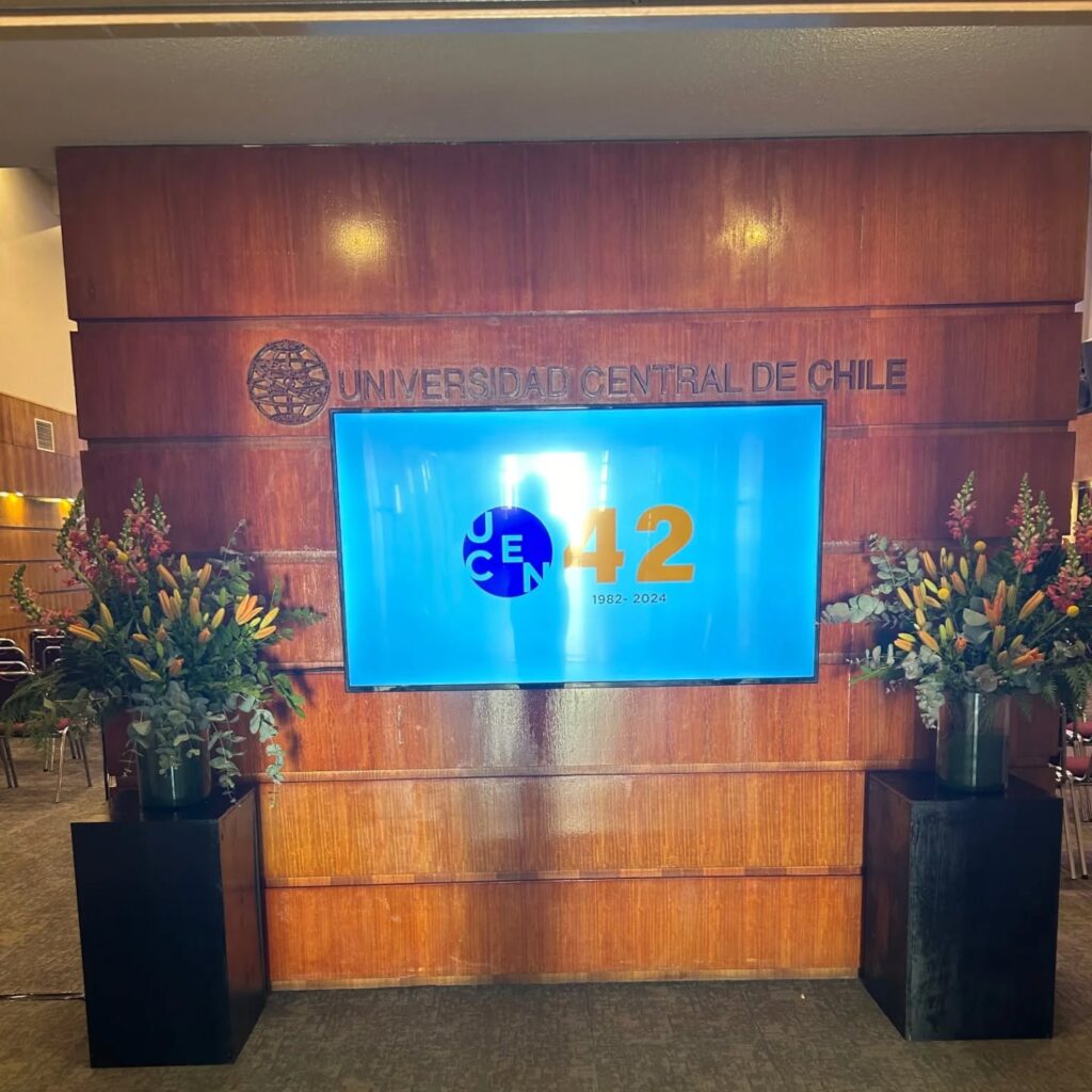 Instagram post from floreria_franpruzzo.cl. This post is in position 5.
