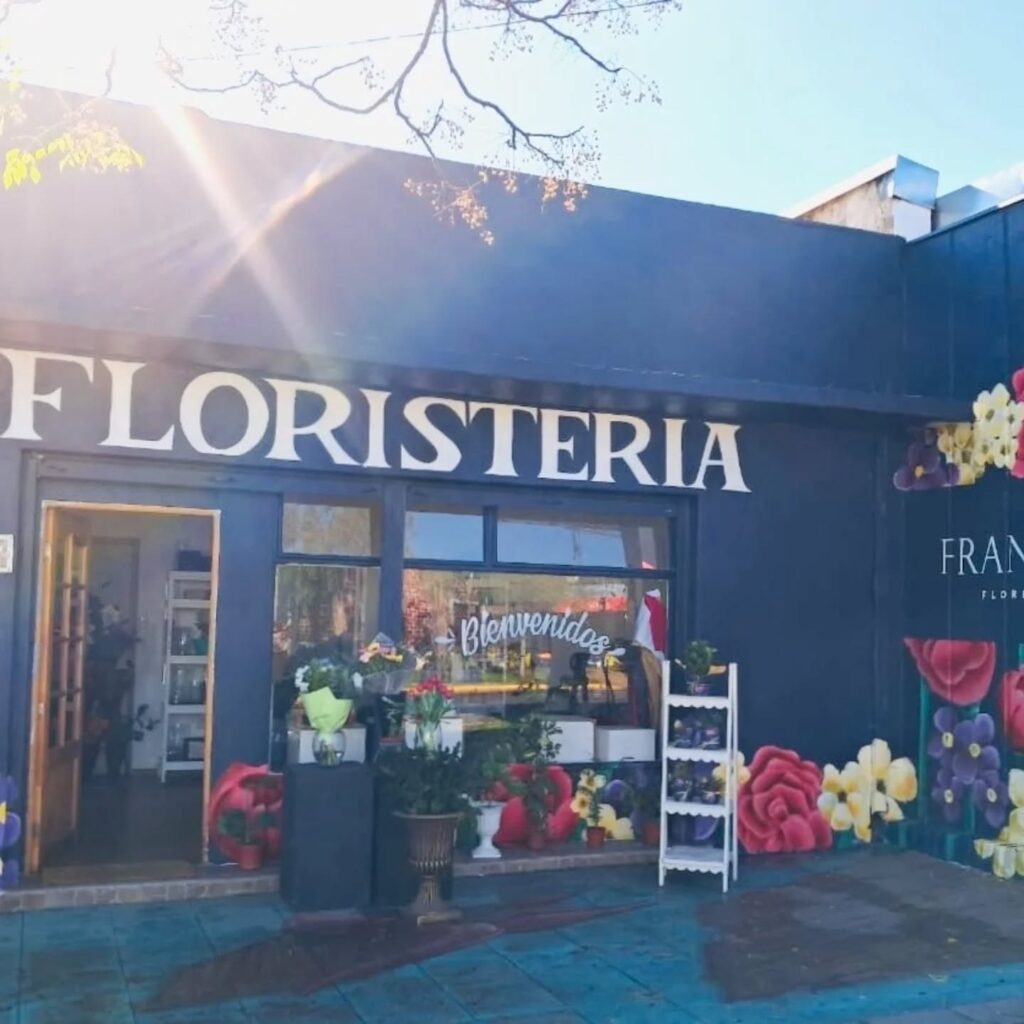 Instagram post from floreria_franpruzzo.cl. This post is in position 1.