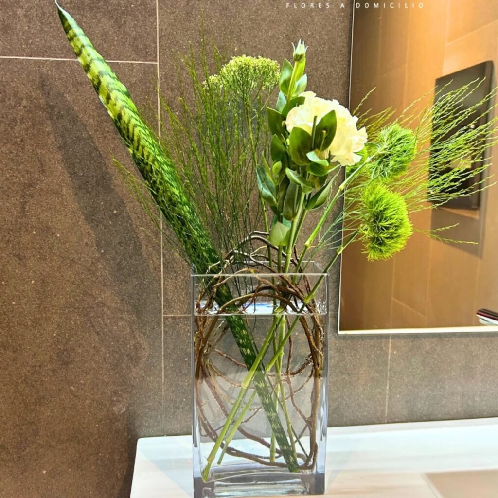 Instagram post from floreria_franpruzzo.cl. This post is in position 7.